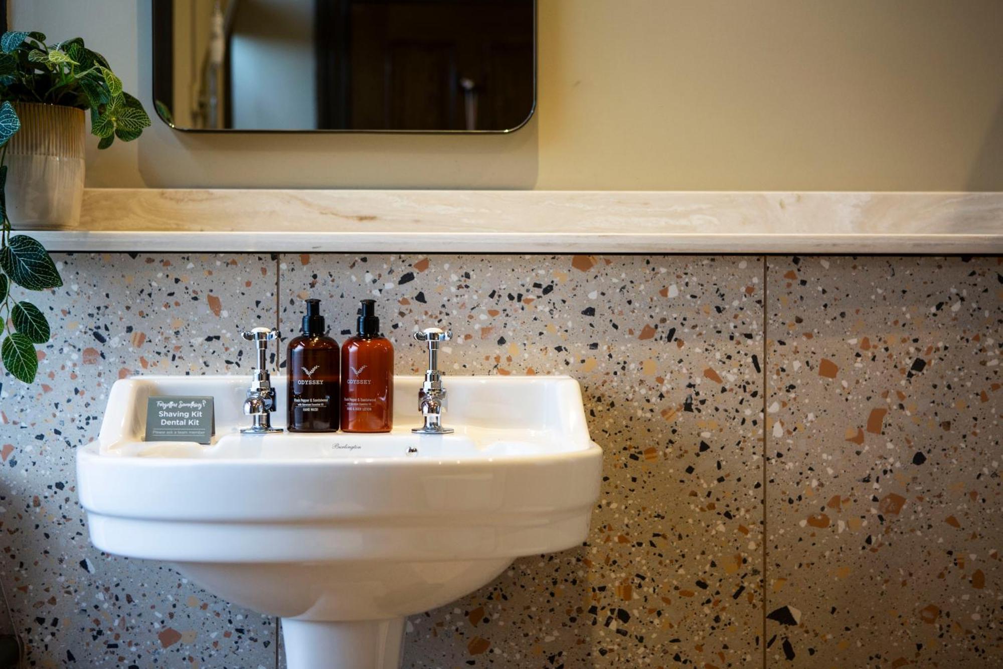 The Wheatley Arms Otel Ilkley Dış mekan fotoğraf